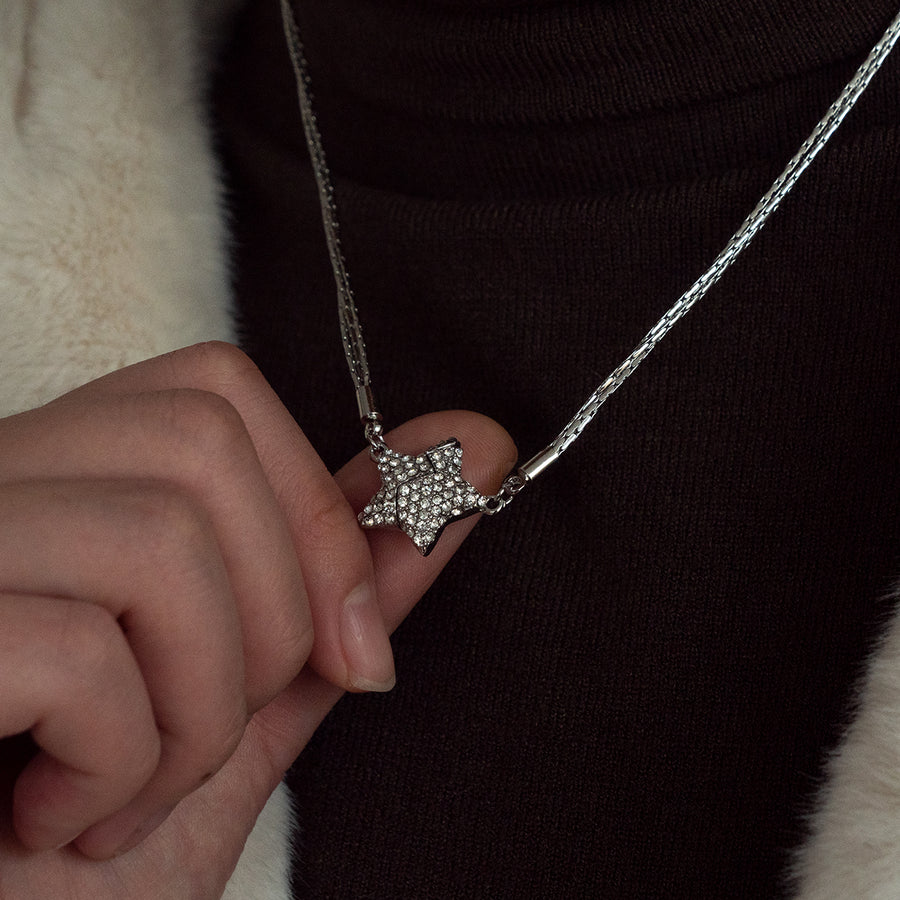 Magnetic Five-pointed Star Necklace